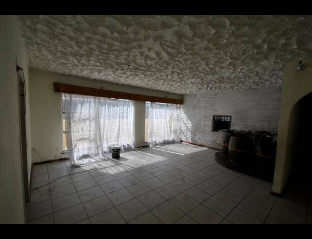 6 BEDROOM HOUSE FOR SALE IN REGENTS PARK